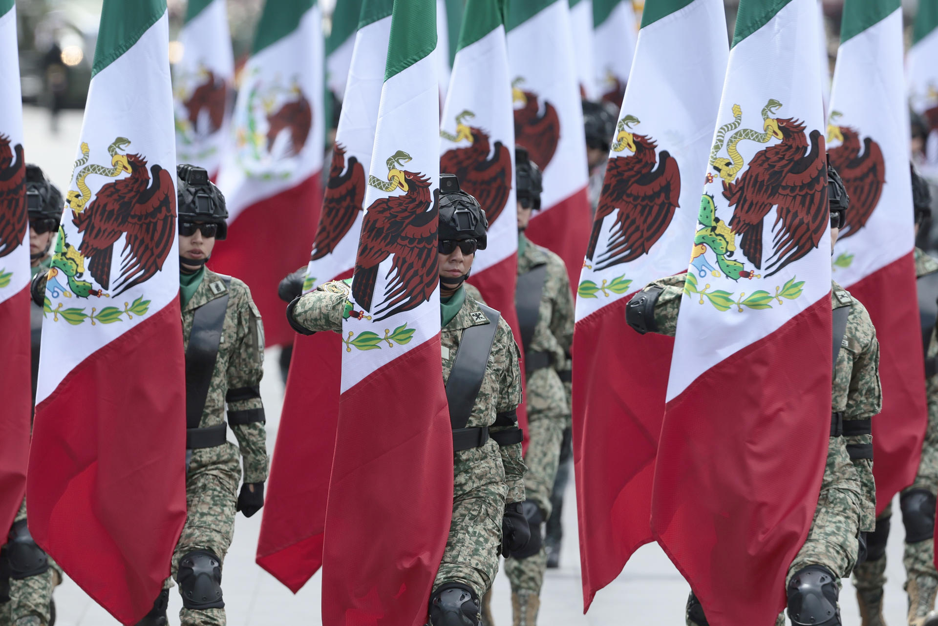 Desfile del 215 aniversario de la Independencia de México